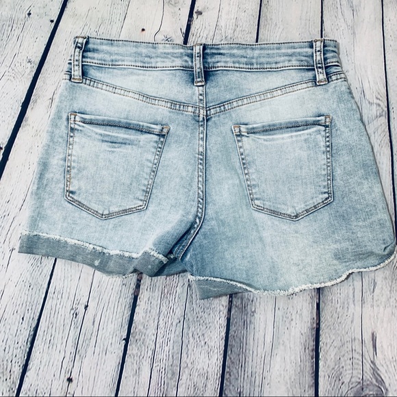 Arizona Jeans | Embroidered Floral Denim Shorts - Picture 3 of 4